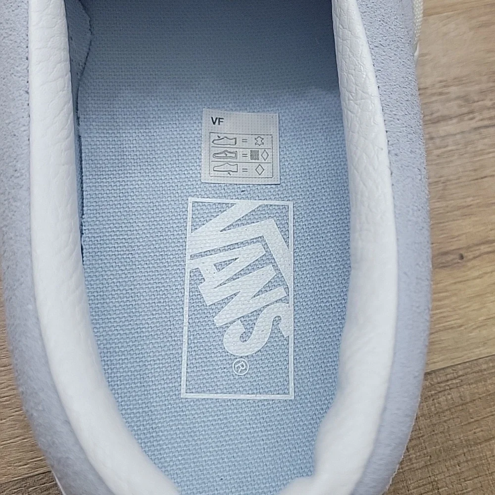 Van's Classic slip on Brand new. - Picture 10 of 12